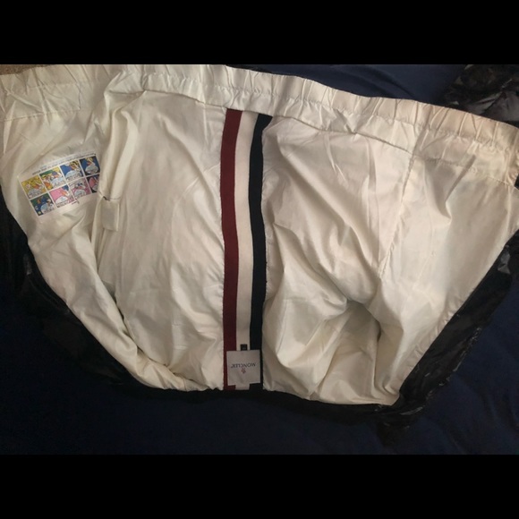 Moncler Everest Classic Down Jacket Black - Picture 2 of 3